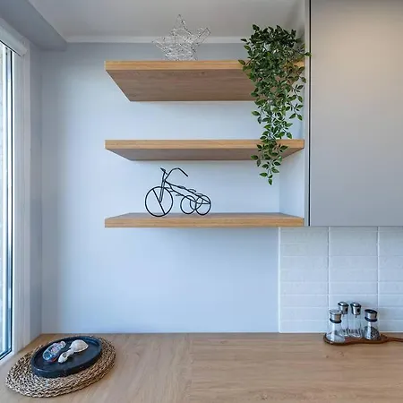 2 Bd By Hostlovers Apartment