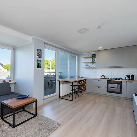 2 Bd By Hostlovers דירה *