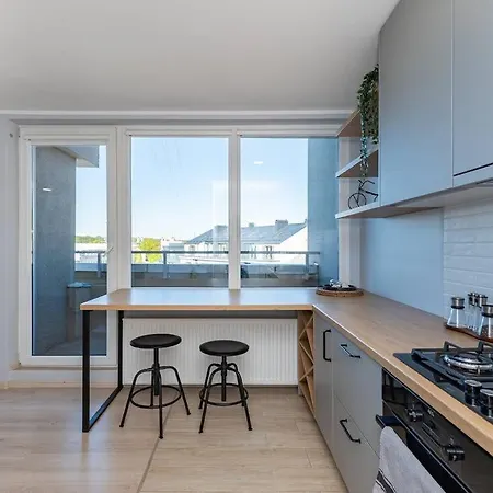 2 Bd By Hostlovers Апартаменты