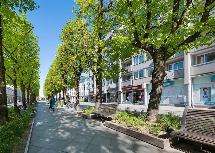 2 Bd By Hostlovers קובנה